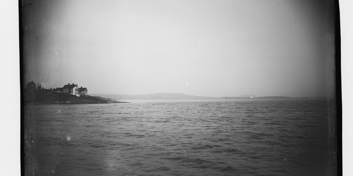 Bastøy sett fra sjøen