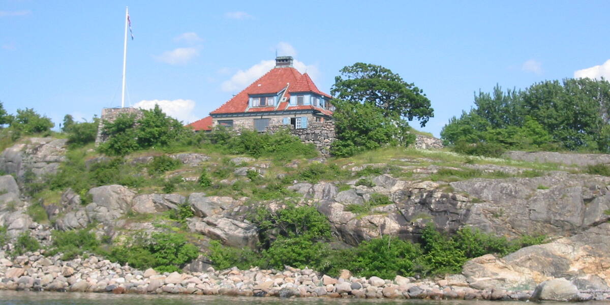 Eldøya seen from the water