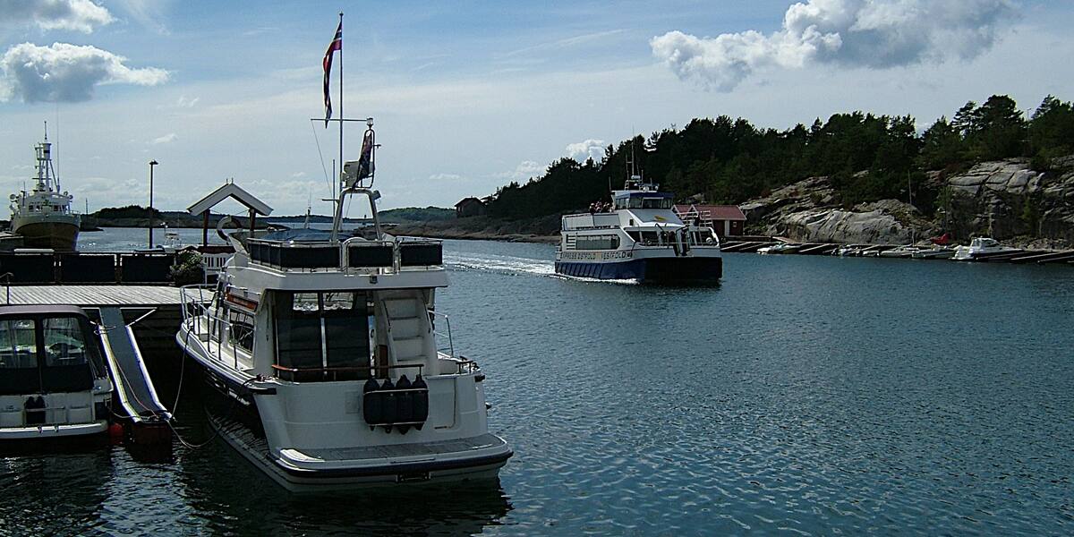 Engelsvikøya seen from the water