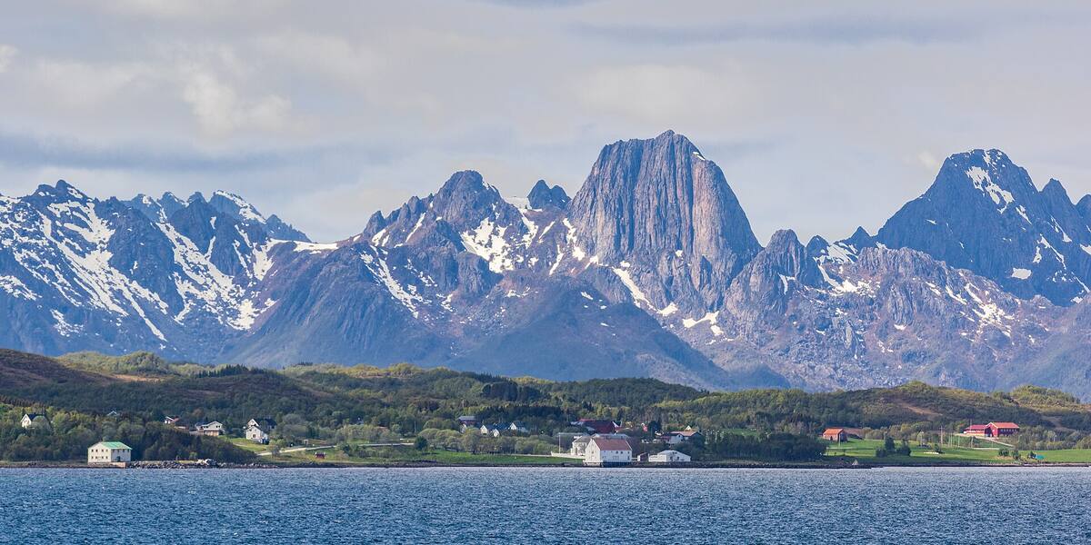 Langøya sett fra sjøen