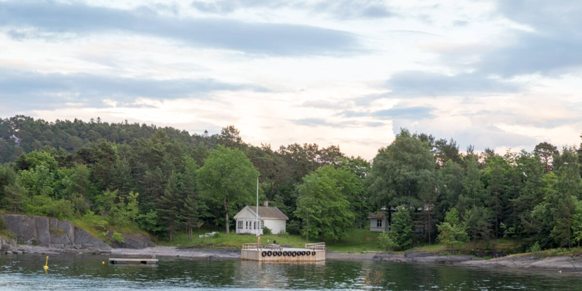Malmøykalven seen from the water
