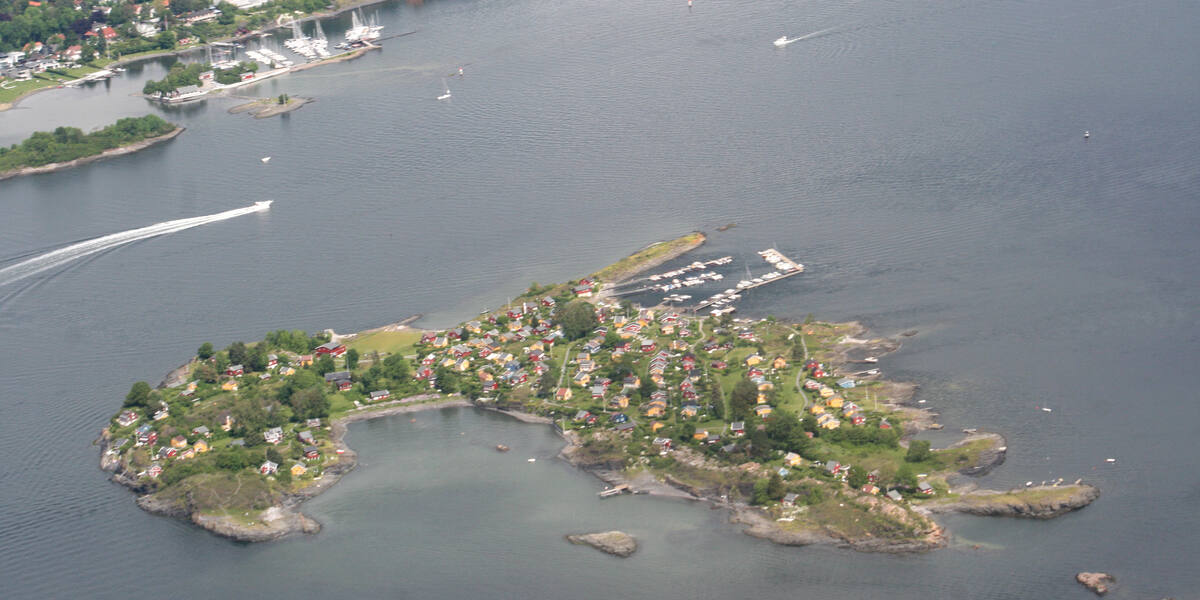 Nakkholmen sett fra sjøen