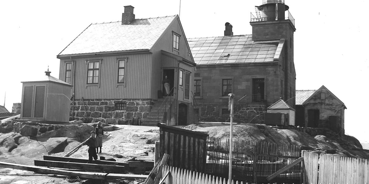 Torbjørnskjær sett fra sjøen
